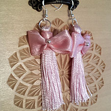 Pink bow silk hanging earrings